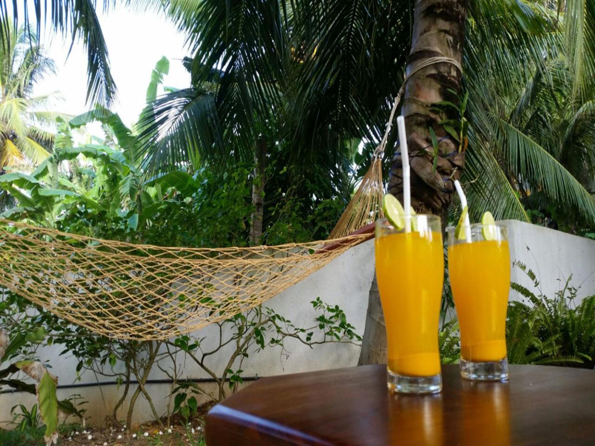 Crystal Oceanic Hotel Ahangama Kültér fotó